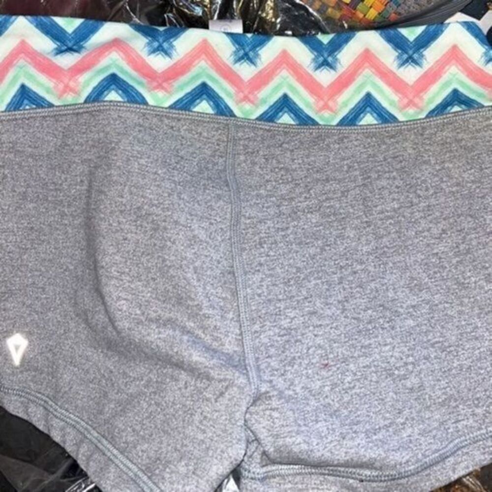 Ivivva by Lululemon shorts size 14 girls
